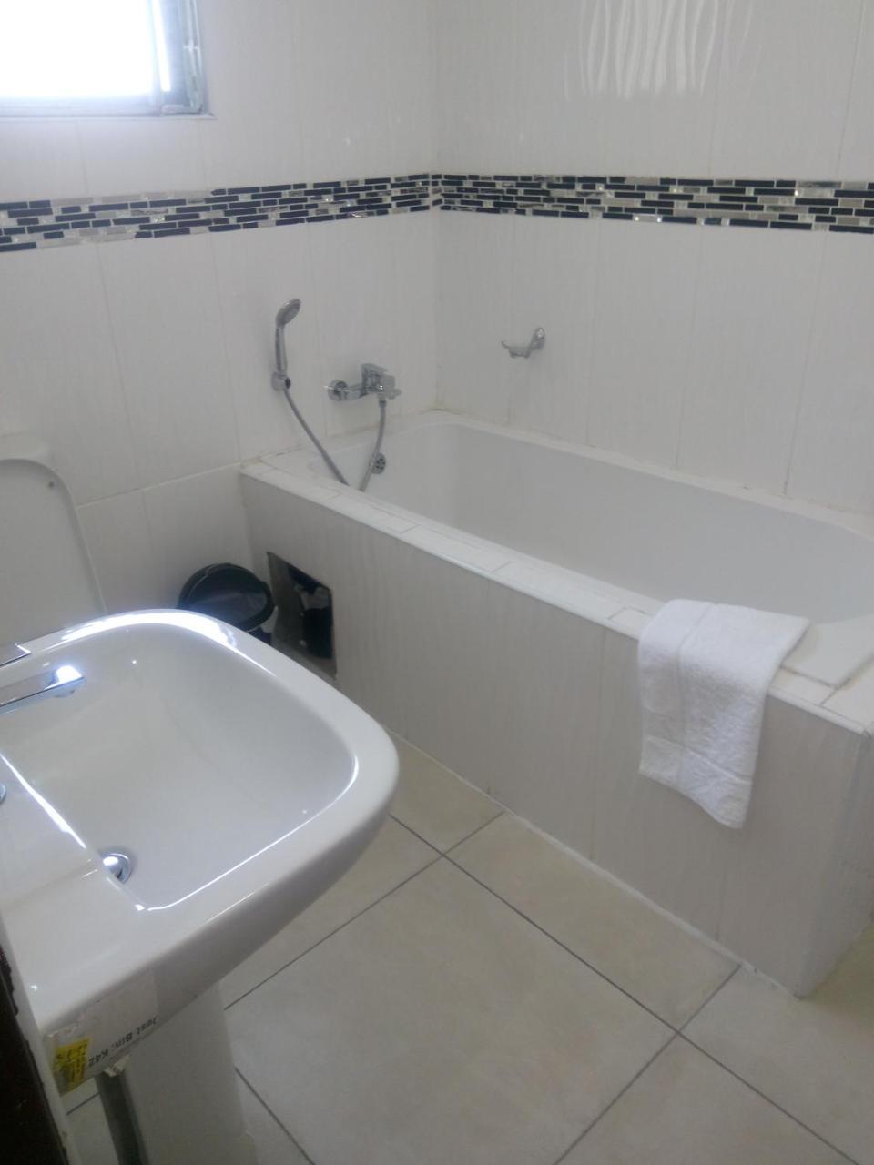 Eros Guest Inn Francistown Luaran gambar