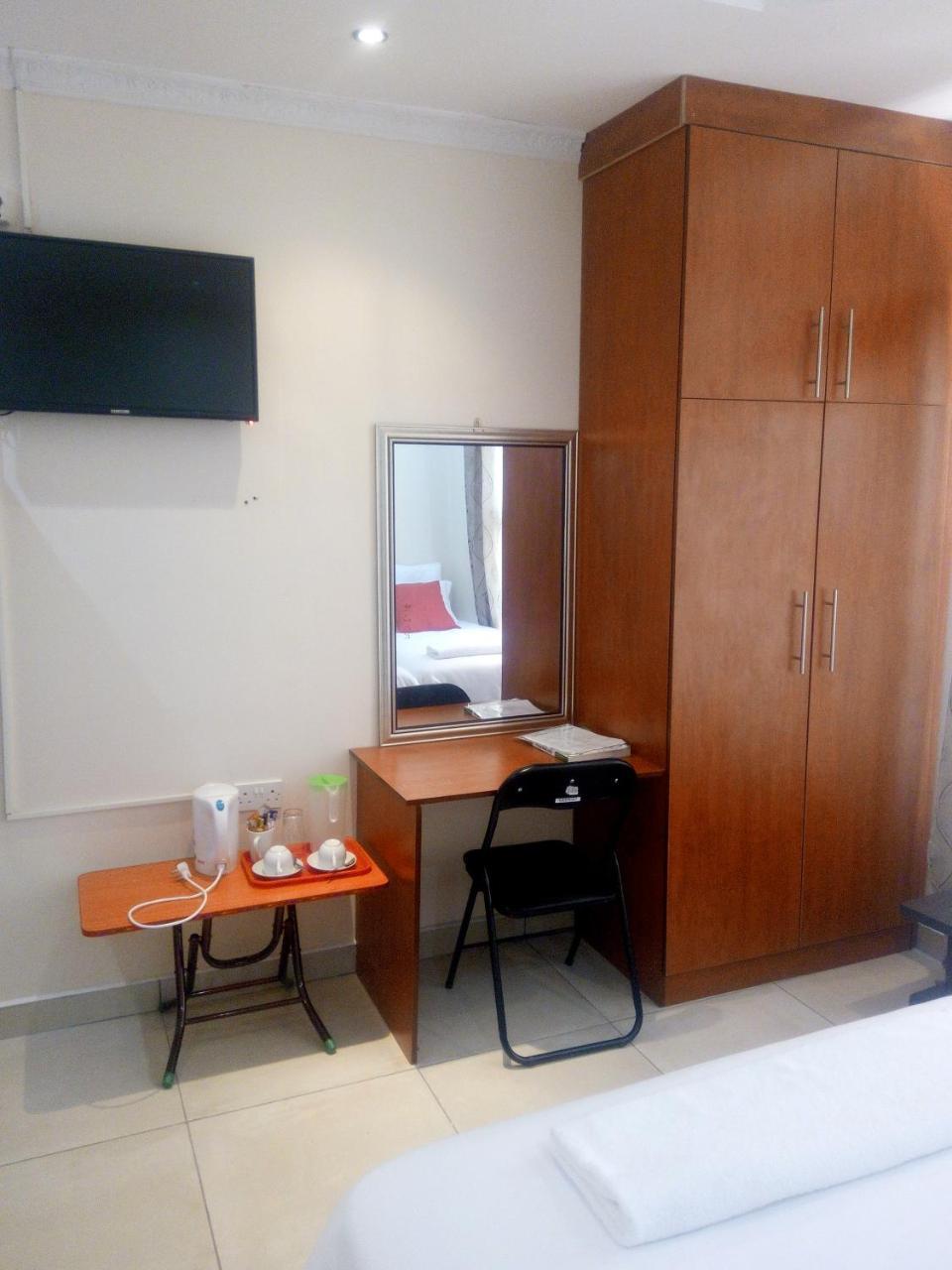 Eros Guest Inn Francistown Luaran gambar